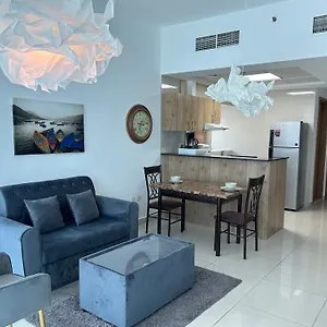 Golden Vacation Homes Continental Tower Marina Appartement